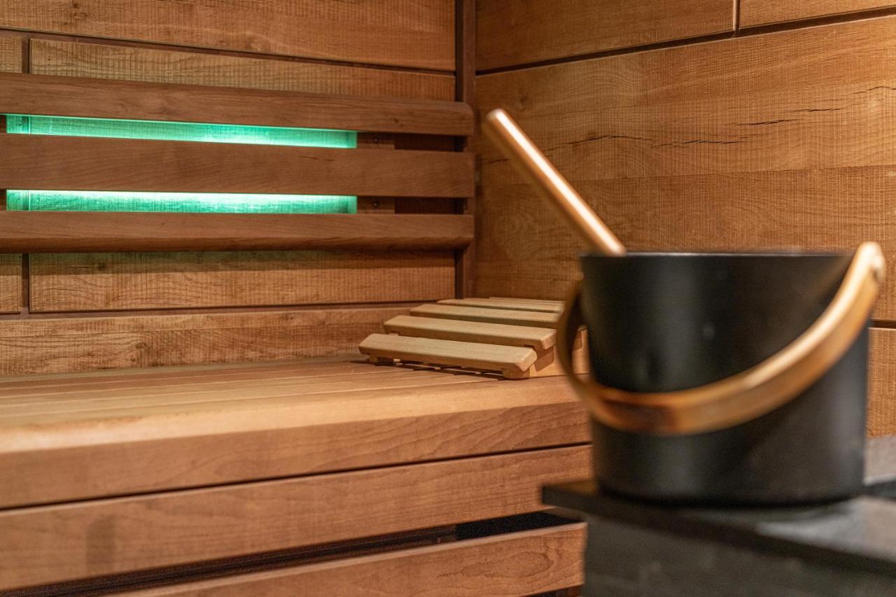 Kuestenperle Strandhotel & Spa 부숨 외부 사진
