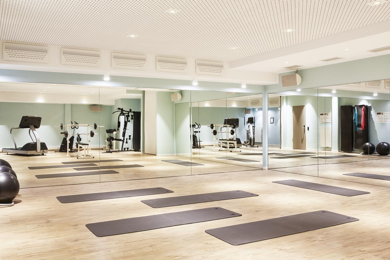 Kuestenperle Strandhotel & Spa 부숨 외부 사진